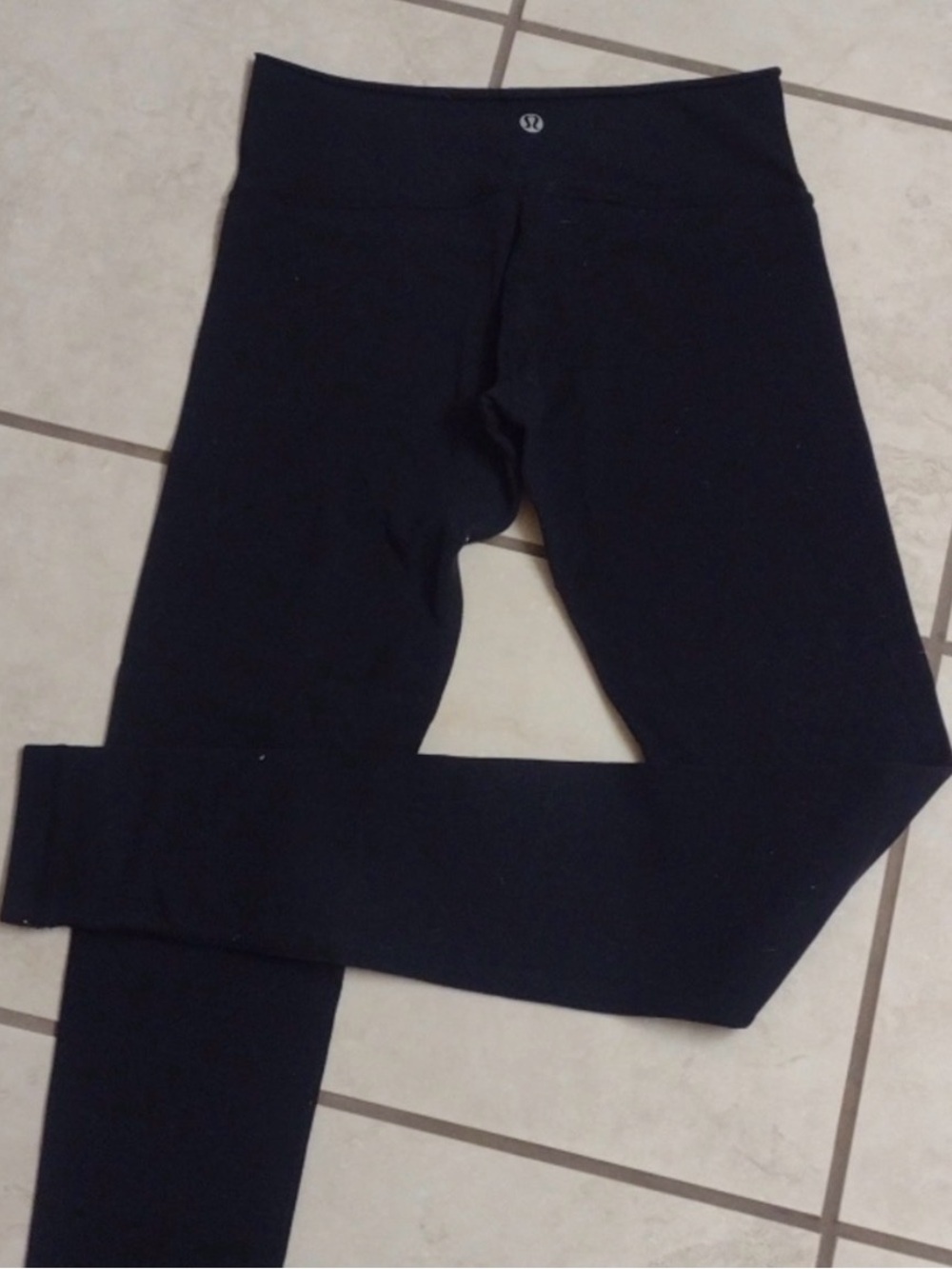 Lululemon align, full length mid rise black leggings, size 4